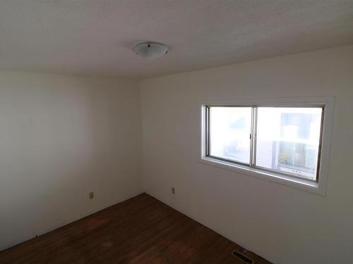 11920 69 Street, Edmonton, AB - Indoor Photo Showing Other Room