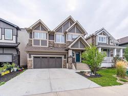 17807 9 Ave SW SW  Edmonton, AB T6W 3K2