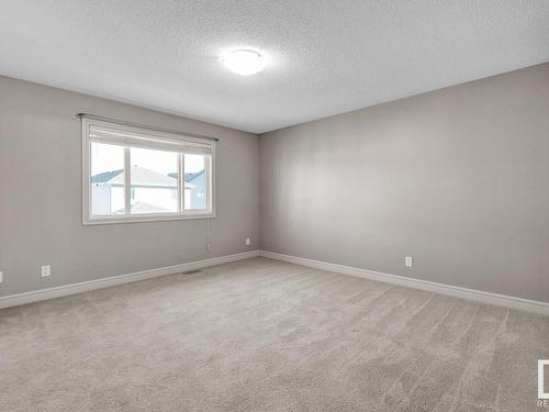 3854 Agar Gr Sw, Edmonton, AB 