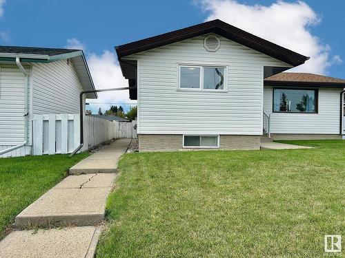 8723 137 Av Nw, Edmonton, AB 