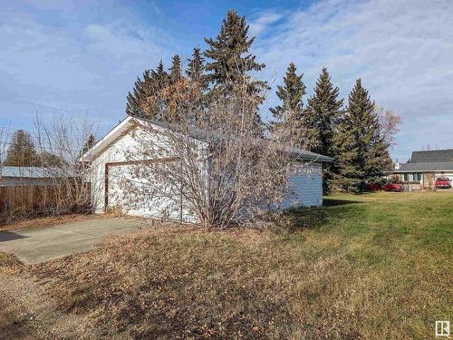 10011 98 Av, Morinville, AB 