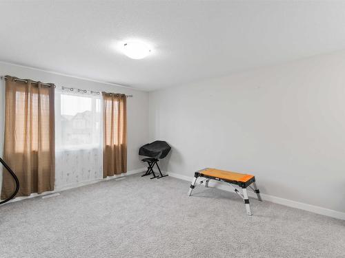 2093 Redtail Cm Nw, Edmonton, AB 