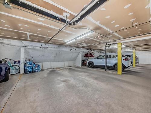 502 9131 99 Street, Edmonton, AB - Indoor Photo Showing Garage