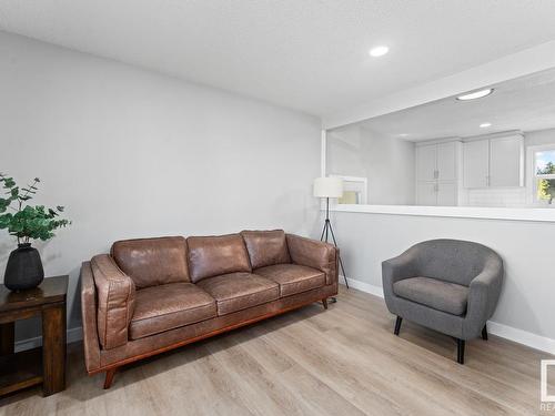 1211 5 Avenue, Cold Lake, AB - Indoor Photo Showing Living Room