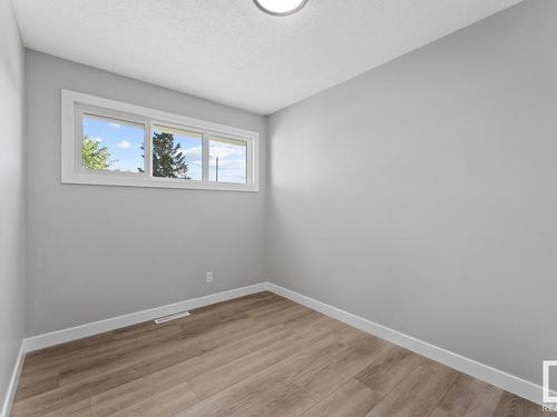 1211 5 Avenue, Cold Lake, AB - Indoor Photo Showing Other Room