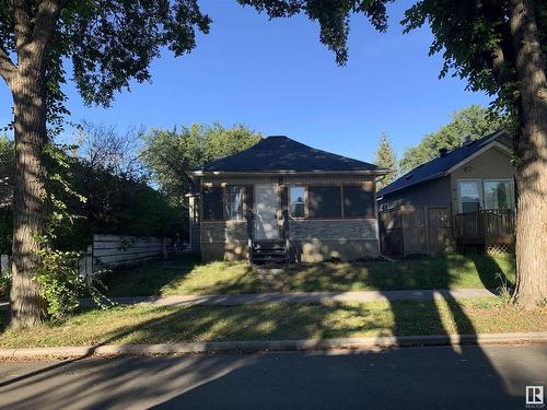 12006 67 St Nw, Edmonton, AB 