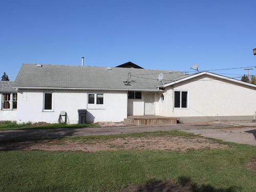 4806 51 Av, Elk Point, AB 