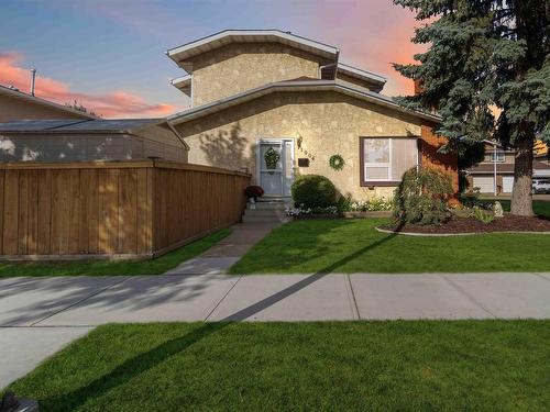 11004 Beaumaris Rd Nw, Edmonton, AB 