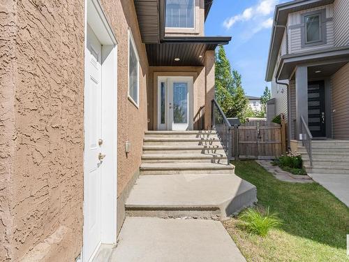 16227 137 St Nw, Edmonton, AB 