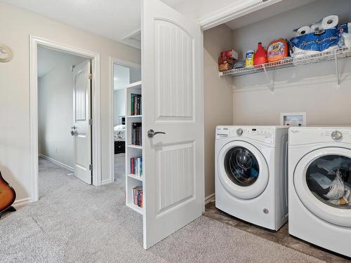 2439 18 Avenue, Edmonton, AB - Indoor Photo Showing Laundry Room