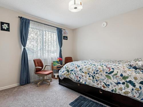 2439 18 Avenue, Edmonton, AB - Indoor Photo Showing Bedroom