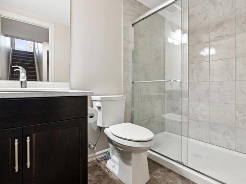 2439 18 Avenue, Edmonton, AB - Indoor Photo Showing Bathroom