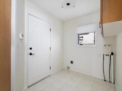 15936 59 Street, Edmonton, AB - Indoor Photo Showing Other Room