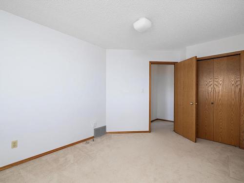 15936 59 Street, Edmonton, AB - Indoor Photo Showing Other Room