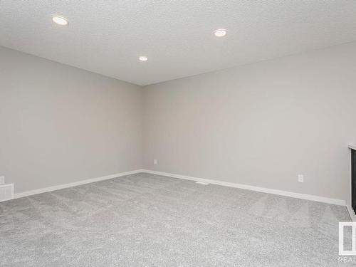 651 Kinglet Boulevard, Edmonton, AB - Indoor Photo Showing Other Room