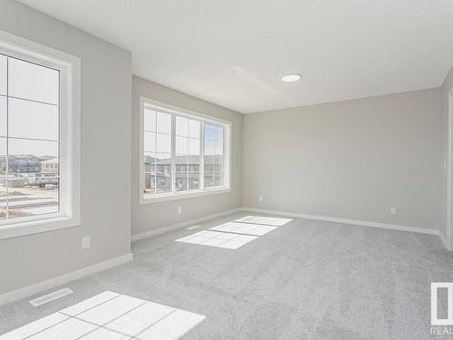 651 Kinglet Boulevard, Edmonton, AB - Indoor Photo Showing Other Room