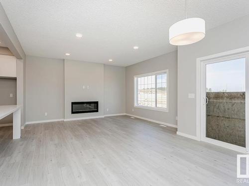 651 Kinglet Boulevard, Edmonton, AB - Indoor With Fireplace