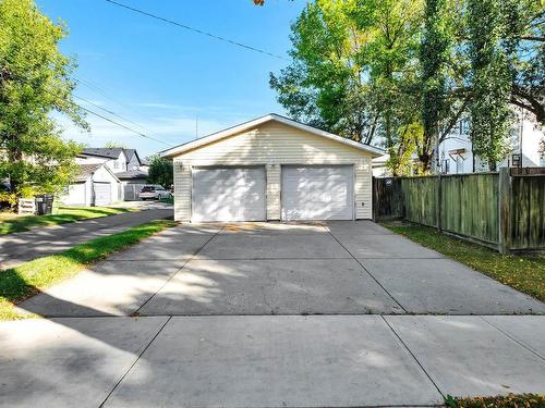 11704 126 St Nw, Edmonton, AB 