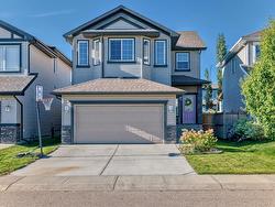 1232 HAYS DR NW  Edmonton, AB T6M 0M3