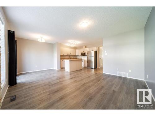 #17 2004 Grantham Co Nw, Edmonton, AB 