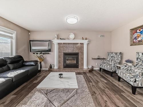 3335 25 Ave Nw Nw, Edmonton, AB 