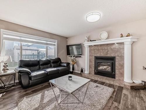 3335 25 Ave Nw Nw, Edmonton, AB 