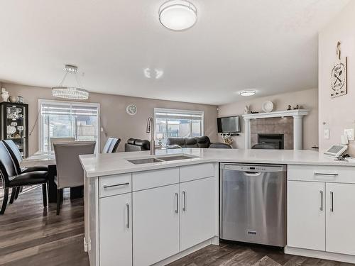 3335 25 Ave Nw Nw, Edmonton, AB 