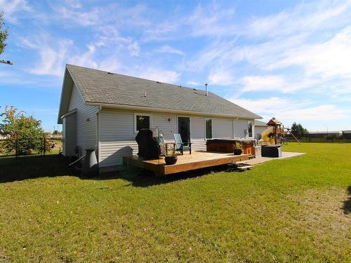 5311 53 St, Two Hills, AB 