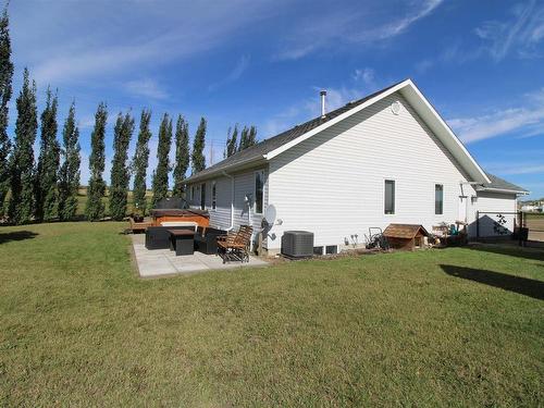 5311 53 St, Two Hills, AB 