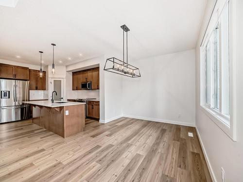 24 Jennifer Crescent, St. Albert, AB - Indoor Photo Showing Kitchen With Stainless Steel Kitchen With Upgraded Kitchen