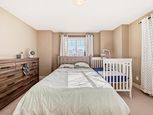 56 5317 3 Avenue Sw, Edmonton, AB - Indoor Photo Showing Bedroom