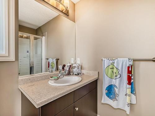 56 5317 3 Avenue Sw, Edmonton, AB - Indoor Photo Showing Bathroom