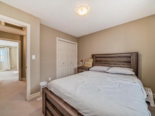 56 5317 3 Avenue Sw, Edmonton, AB - Indoor Photo Showing Bedroom