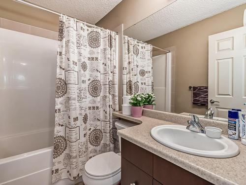 56 5317 3 Avenue Sw, Edmonton, AB - Indoor Photo Showing Bathroom