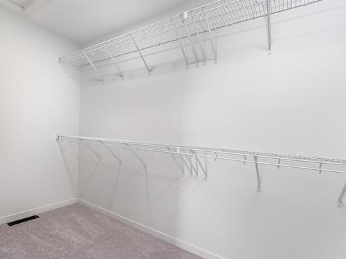 424 33 Street, Edmonton, AB - Indoor With Storage