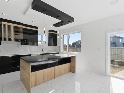 73 Astoria Point(E), Devon, AB - Indoor Photo Showing Kitchen