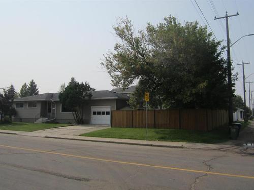 3704 112A St Nw, Edmonton, AB 