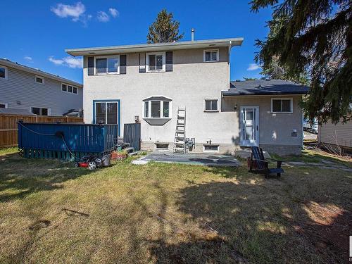 92 Main Bv, Sherwood Park, AB 