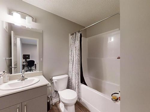 1304 16 Street Nw, Edmonton, AB - Indoor Photo Showing Bathroom