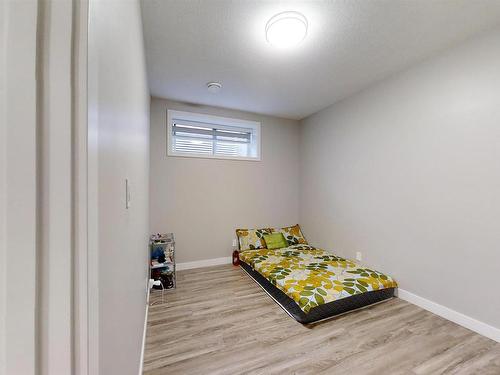 1304 16 Street Nw, Edmonton, AB - Indoor