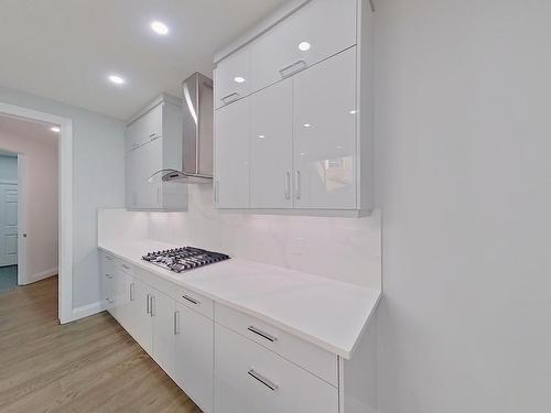 11 Elwyck Gate, Spruce Grove, AB - Indoor Photo Showing Kitchen