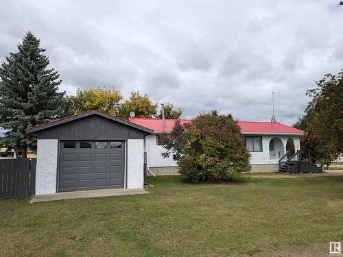 5204 47 St, Warburg, AB 