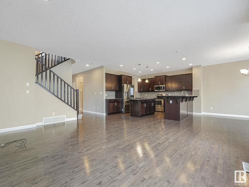 479 Ainslie Crescent Sw, Edmonton, AB - Indoor Photo Showing Kitchen