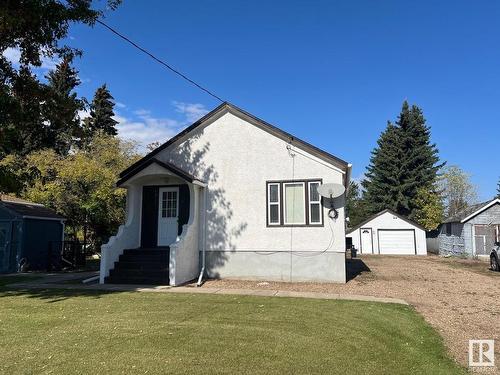 4922 48 Av, Andrew, AB 