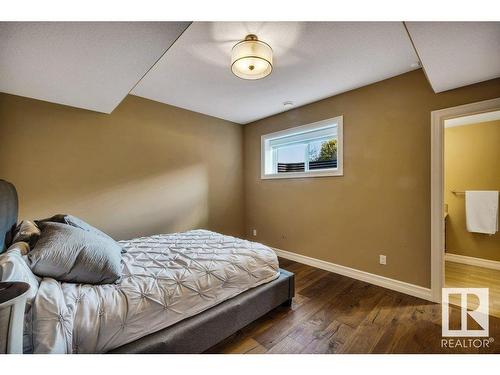 27209 Twp Road 512, Rural Parkland County, AB - Indoor Photo Showing Bedroom