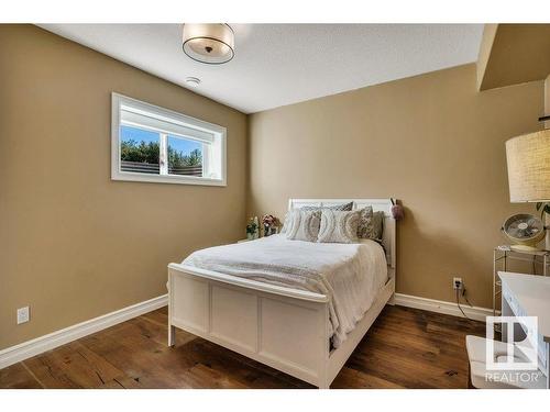 27209 Twp Road 512, Rural Parkland County, AB - Indoor Photo Showing Bedroom