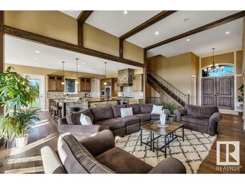 27209 Twp Road 512, Rural Parkland County, AB - Indoor Photo Showing Living Room