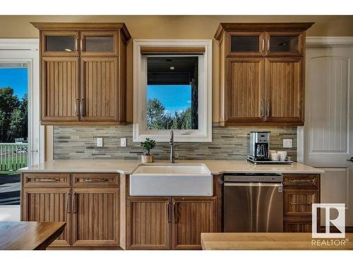 27209 Twp Road 512, Rural Parkland County, AB - Indoor Photo Showing Kitchen