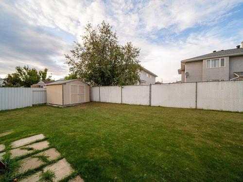 8840 158 Av Nw, Edmonton, AB 