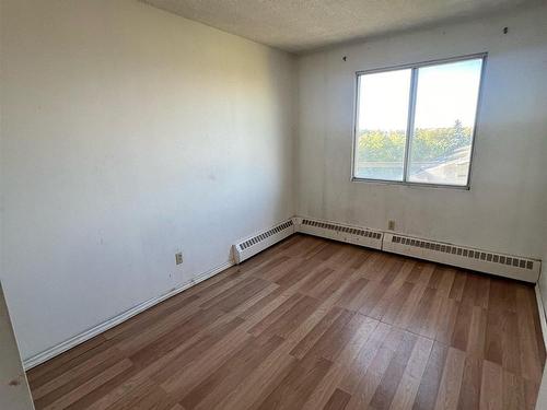 703 12841 65 Street Nw, Edmonton, AB - Indoor Photo Showing Other Room